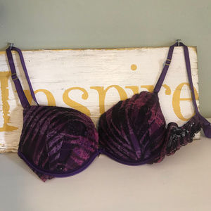 Victoria's Secret Very Sexy 34B Push Up Bra